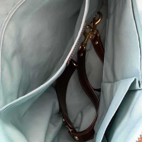 SOLD ☀️Coach Purse 10/10 Condition - Picture 2 of 7